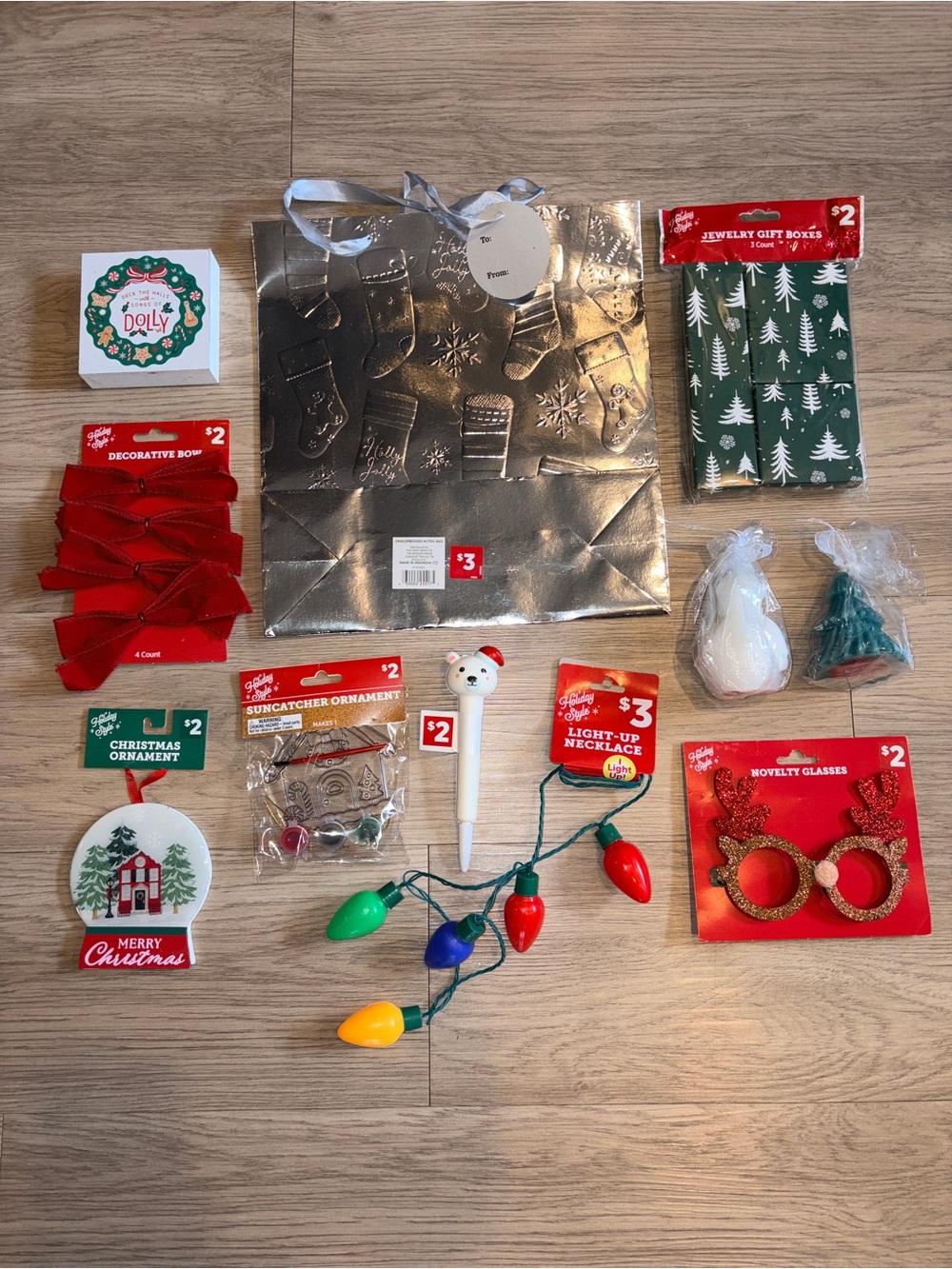 Christmas Gifts, Holiday Decors & Accessories 4